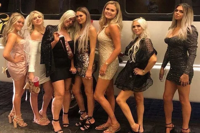 Las Vegas Club Tour with Party Bus - Image 6