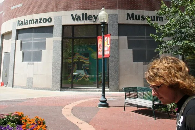 Kalamazoo Scavenger Hunt Adventure - Image 4