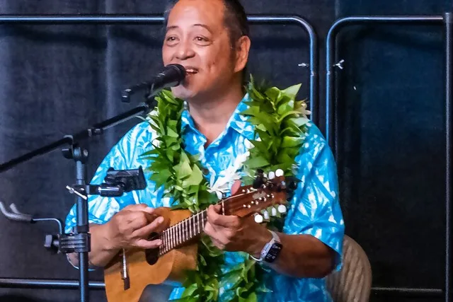 Maui Ukulele Music Lesson 1 hr - Image 6