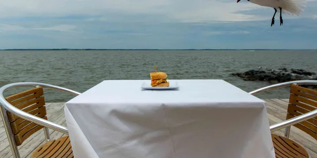 Ocean City Bay Hopping Food Boat Tour - Image 5