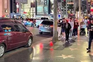 Los Angeles Car Tour with Guide thumbnail 6