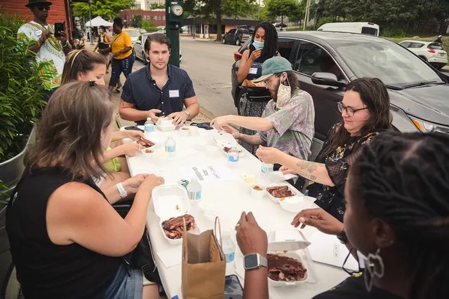 Chattanooga Walking Art History & Food Tour - Image 5
