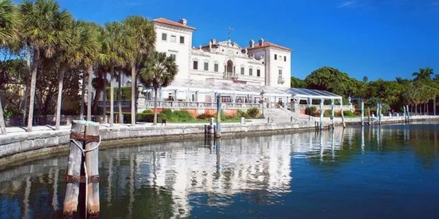 Miami Vizcaya Museum & Gardens Tour with Transport - Image 1
