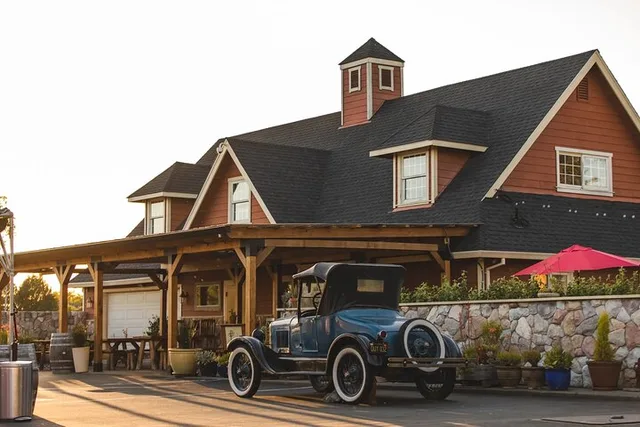 Sonoma Wine Photography Tour - Image 2
