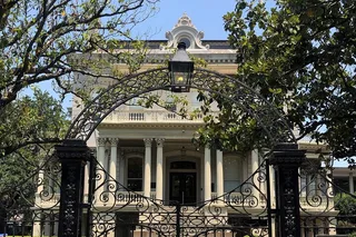 New Orleans Garden District Walking Tour