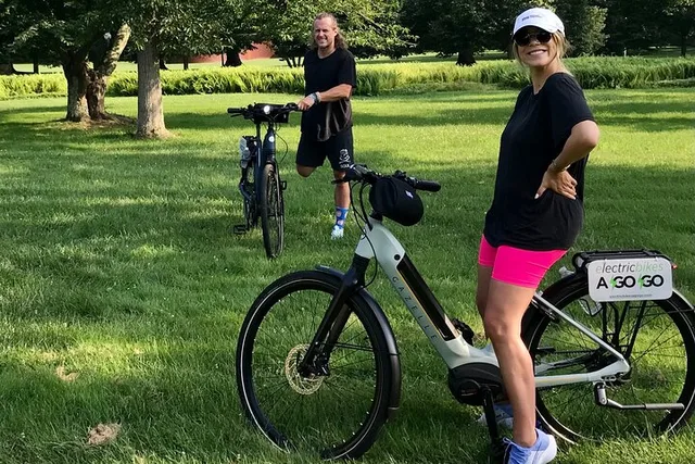 Sagaponack Electric Bike Tour at Sunset - Image 2