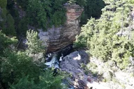 New York to Niagara Falls and Canadian Cities 5-Day Tour thumbnail 6