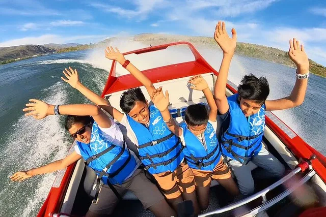 Wenatchee Adventure Boat Ride - Image 1