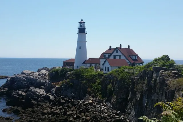Portland Lighthouses and Kennebunkport Tour - Image 2