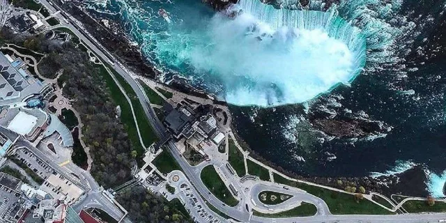 Boston Niagara Falls Night Tour with Fireworks - Image 5