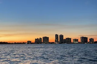 Fort Lauderdale Moon-Watch Boat Cruise