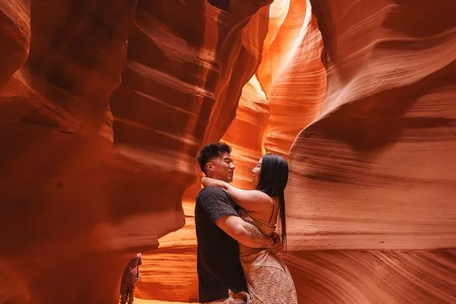Arizona Reflection Canyon Photo Shoot - Image 2