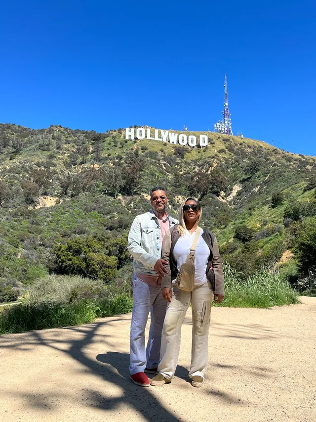 Los Angeles Celebrity Homes Private Tour 2 hr - Image 6