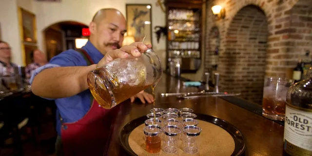 Savannah Cocktail Class at American Prohibition Museum - Image 2