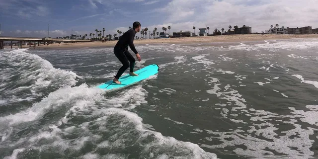 Venice Beach Surf Lesson 2 hr - Image 2