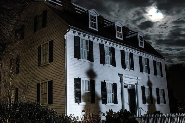Salem Ghosts Walking Tour - Image 4