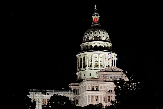 Austin Walking Ghost Tour - Image 2