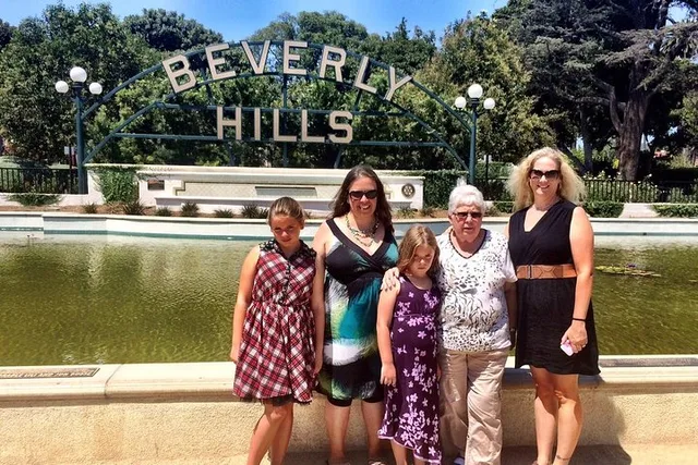 Los Angeles Private Tour of Hollywood, Beverly Hills and Bel Air 2.5 hr - Image 5
