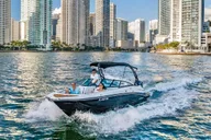 Miami Skyline Boat Tour thumbnail 1
