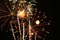 NYC Fireworks Dinner Cruise with Open Bar 4 hr thumbnail 5