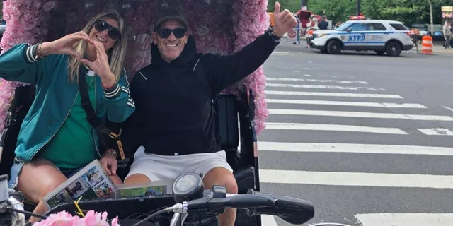 New York Central Park Pedicab Tour - Image 4
