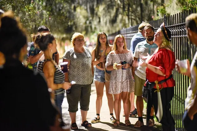 Savannah Ghost Walking Tour with Booze - Image 2