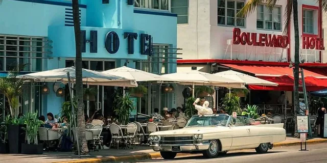 Miami Art Deco District French Walking Tour 2 hr - Image 4
