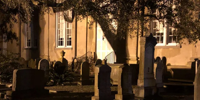 Charleston Haunted Pub Crawl - Image 2
