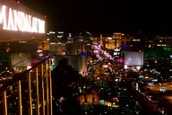 Las Vegas Walking Tour with Photos and Champagne thumbnail 6