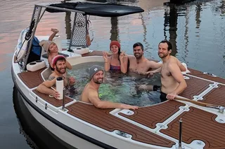 San Francisco Hot Tub Boat Rental 90 min