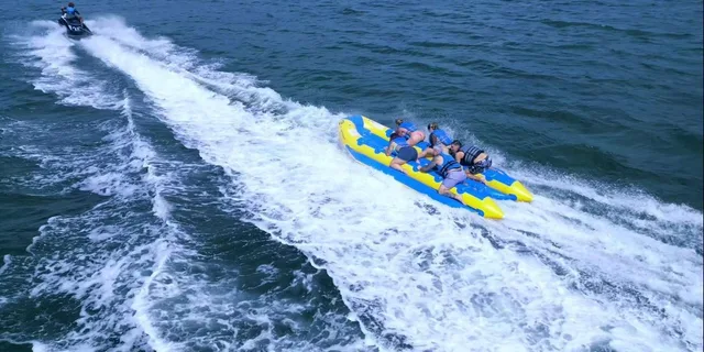 Miami Party Boat with Jet Ski and Open Bar 3 hr - Image 5
