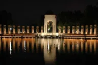 Washington, D.C. Monuments & Memorials Night Walking Tour thumbnail 3