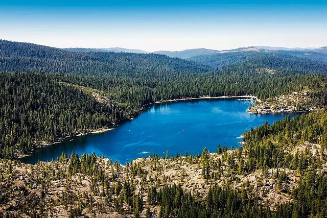 Pinecrest Lake Hiking Tour - Image 1
