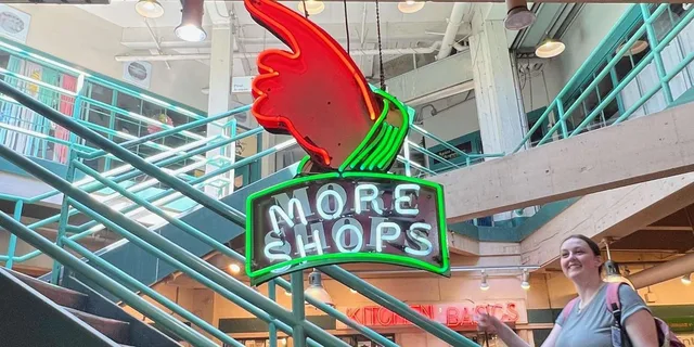 Seattle Pike Place Market Food Tour 1.5 hr - Image 3