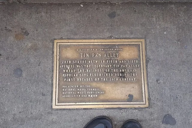 New York City Gilded Age Walking Tour - Image 6