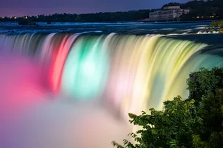 Niagara Falls Night Illumination Tour