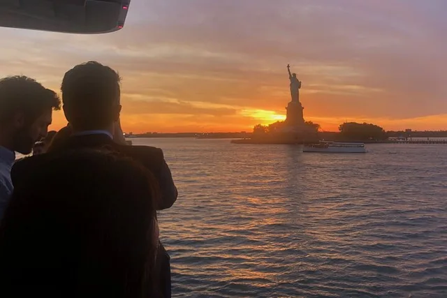 New York City Sunset Skyline Cruise - Image 4
