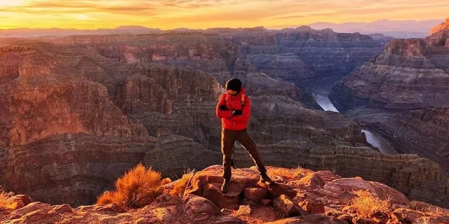 Las Vegas Grand Canyon Tour with Skywalk - Image 2