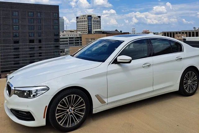 Memphis Airport Private Transfer - Image 1
