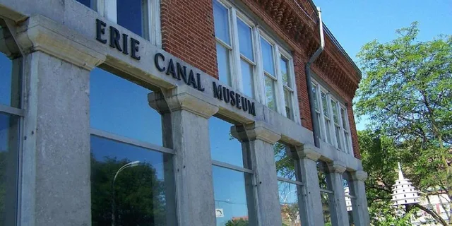 New York Thousand Islands & Erie Canal Tour 1 Day - Image 3