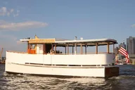 Boston Harbor Yacht Cruise thumbnail 4