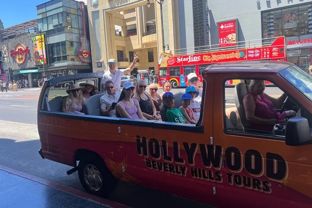 Hollywood and Beverly Hills Bus Tour - Image 1
