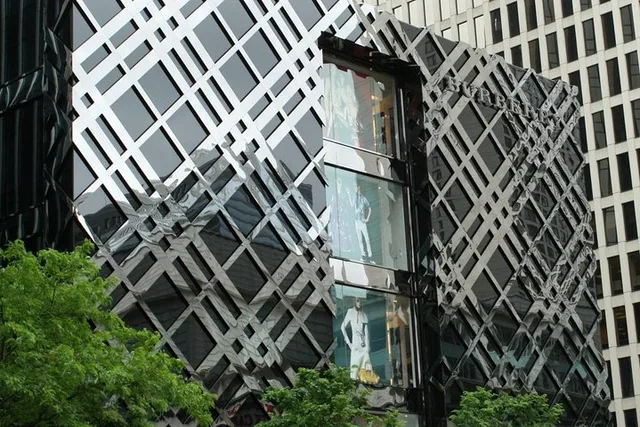 Chicago Magnificent Mile Walking Tour - Image 6