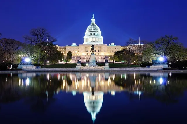 Washington DC Night Tour with Stops - Image 1