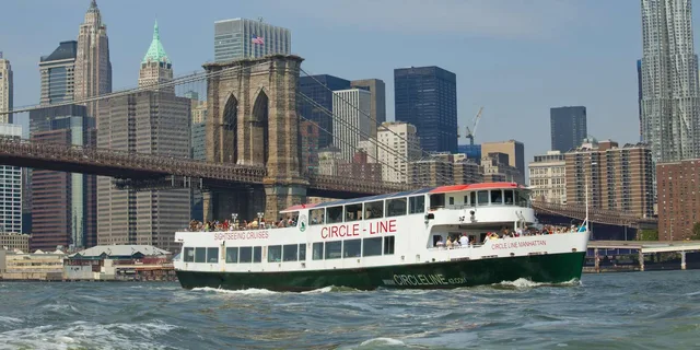 New York City Manhattan Island Cruise - Image 2