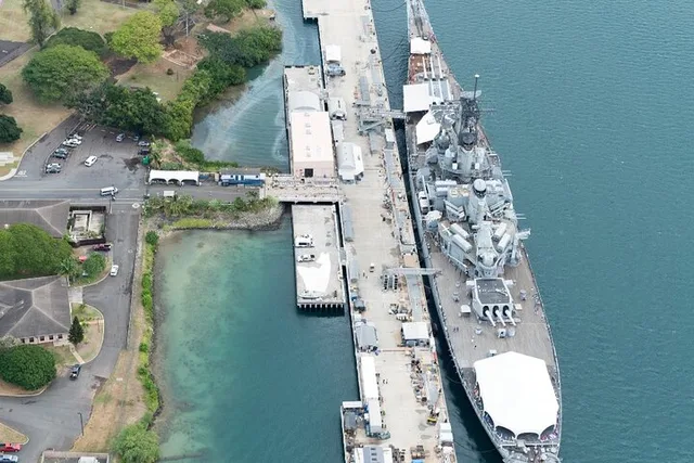 Pearl Harbor Arizona Memorial and Missouri Ship Tour - Image 6
