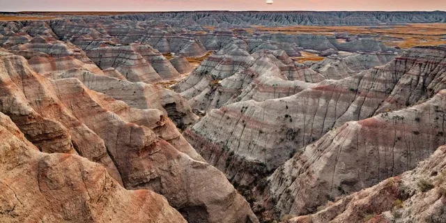 Rapid City Badlands and Wall Drug Tour - Image 4