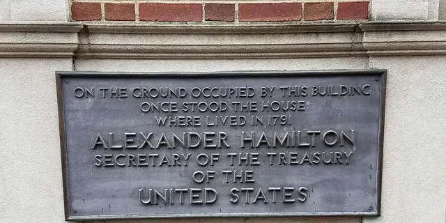 Philadelphia Alexander Hamilton Walking Tour - Image 2