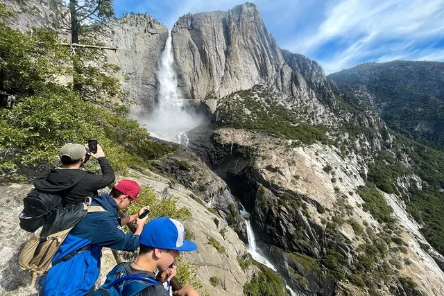Yosemite Waterfalls Private Tour - Image 3