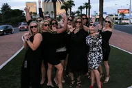 Las Vegas Photo Tour by Limousine thumbnail 4
